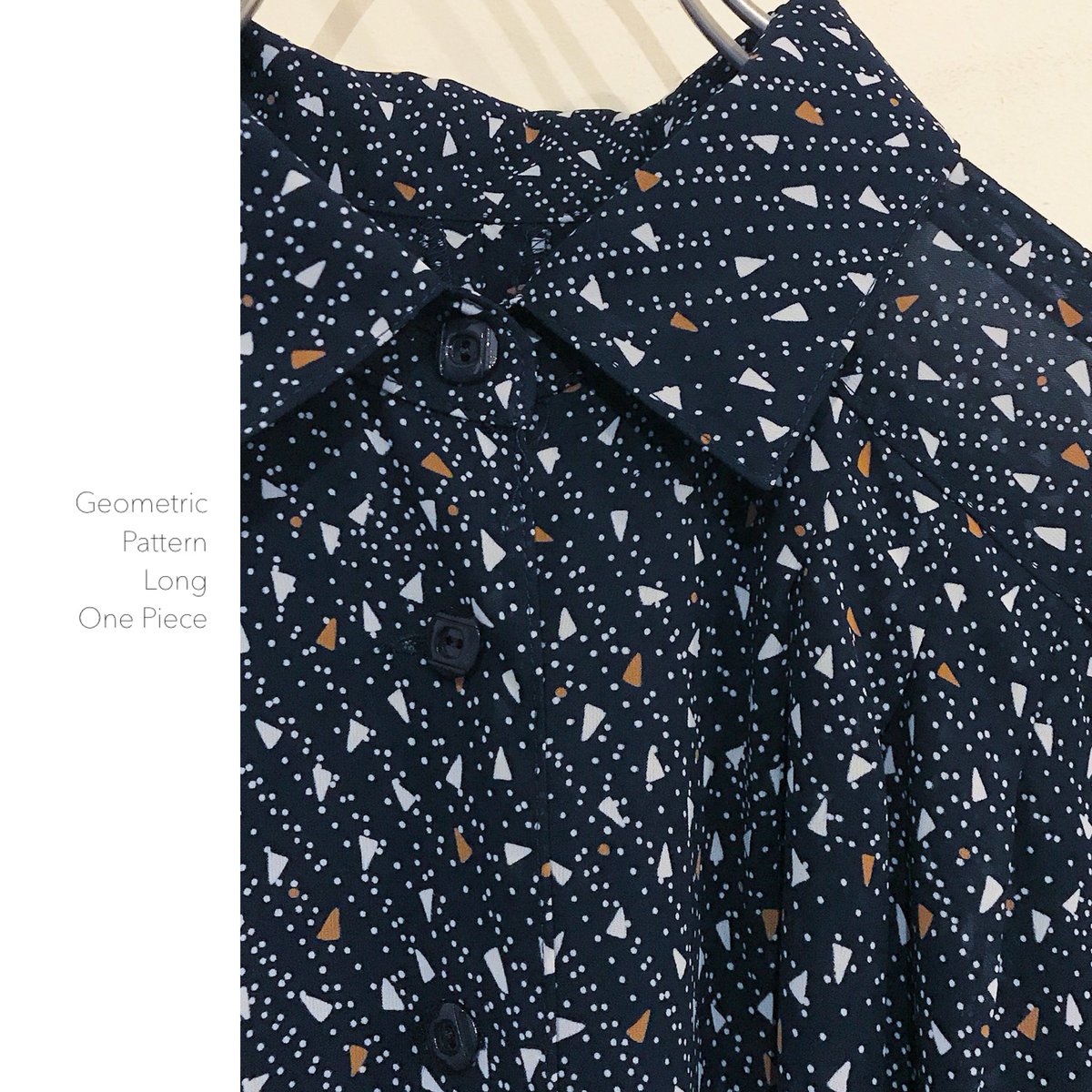 taffee_shop's tweet photo. #geometric
#pattern
#longonepiece 入荷☆
濃いめネイビーと
レトロなジオメトリック柄が可愛い
総柄ロングワンピース♫
ドットくらいのイメージで着れて
コーデもしやすそう◎
#Taffee #宮崎 #古着 #ジオメトリック柄 #総柄 #ワンピース #レトロワンピース #古着女子 #古着mix https://t.co/zFOIKhSILo