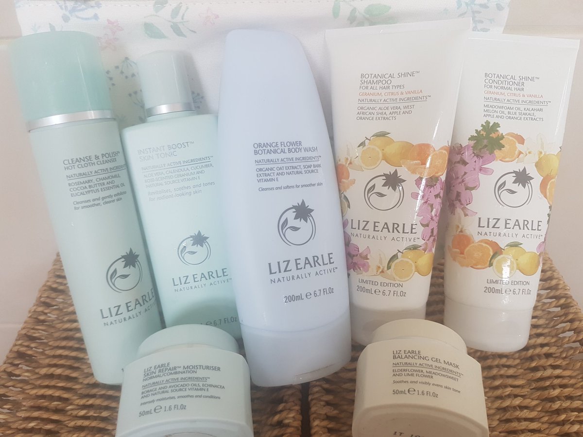 NUTHDepMatMedEC's tweet photo. Today's combo of #skinindulgence @CALizEarle @qvcuk β‘ #sundayspa β‘ https://t.co/SxpAR7chmZ