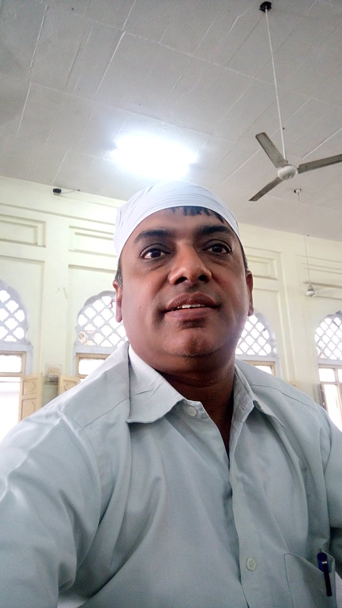 आज गुरुद्वारा रकाबगंज मैं जा कर मत्था टेका और अपने लिए एवं अपने मित्रों सगे-संबंधियों के लिए आशीर्वाद मांगा