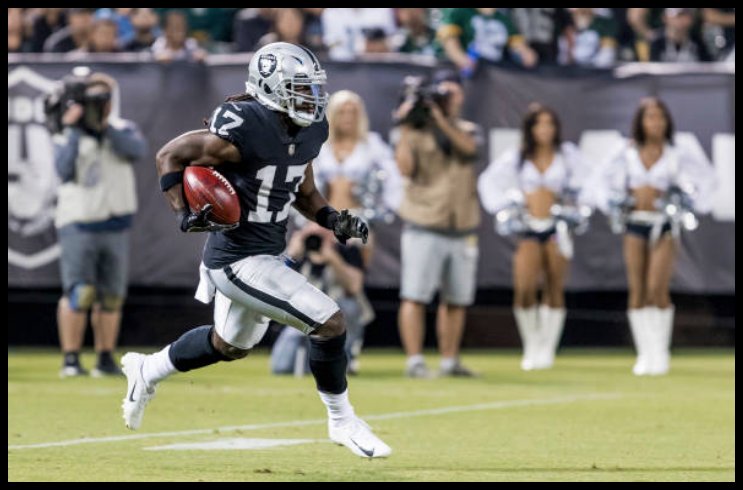 Happy birthday to WR/RS Dwayne Harris, September 16, 1987. 