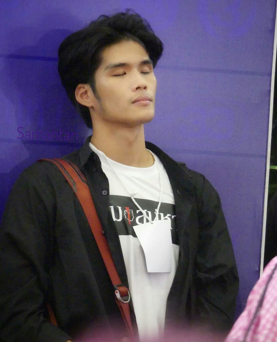 ssookserm21's tweet photo. มีความงง ทำไมรูปพี่หว่างมีผู้ชายมากด ❤ เยอะจัง แบบว่า ปกติจะมีแค่ FC เจมส์มาไลค์งัย เลยจิ้มเข้าไปดู profile หูยย...ส่วนใหญ่เป็นพวกตากล้องกับสายแฟชั่นอ่ะ คือว่า..คือ...สนใจพาคนคูลเข้าวงการเดินแบบหรือคะ 😅 #fsawang https://t.co/WOSm2Ymbqk