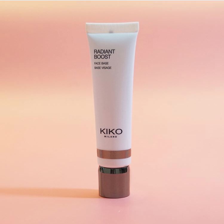 Makyajın gizli kahramanı bizce baz, sizce? 💫 Radiant Boost Face Base ile cilt tonunu eşitle ve cildine parlalık kat ✨