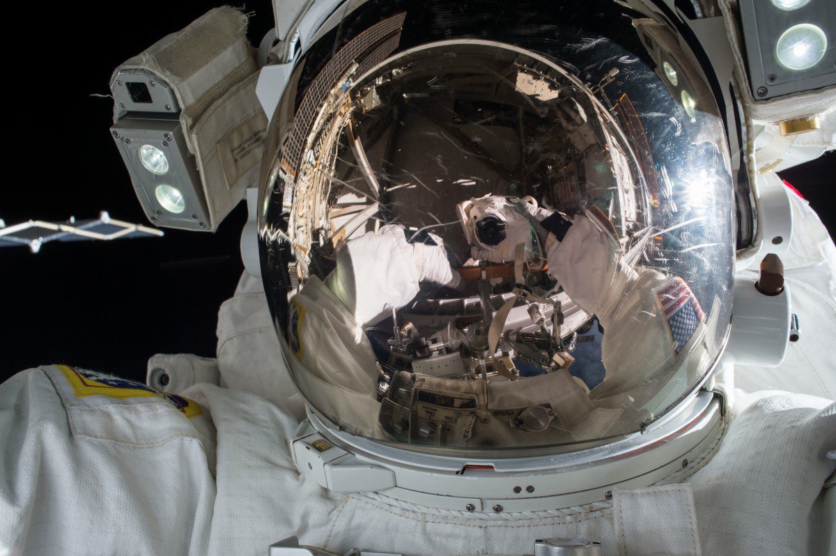 swcoderdojo's tweet image. This year we kicked off the Dojo by starting a multi-session effort to build a simple game in a Google Spreadsheet which we call Spaceman.

swcoderdojo.org/2018/09/fall-k…