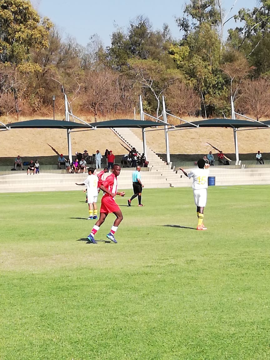 KingEdVIISchool's tweet photo. #RedFooti🔴in action at @stpeterscoll Festival⚽️ #GoSchool @nvrbendunneb4 https://t.co/vN9esobgQO