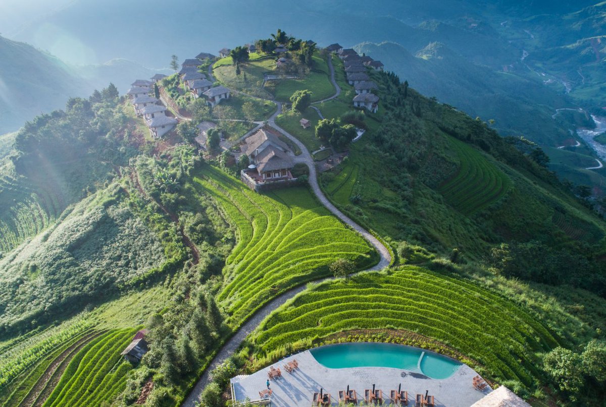 AvilaReizen's tweet photo. Topas Ecolodge, gelegen tussen de rijstvelden in de Sapa-vallei van Noord-Vietnam, is een beleving op zich. Deze duurzame lodge draagt dan ook de prestigieuze titel van National Geographic Unique Lodges of the World. 

Ervaar het zelf!
https://t.co/iUlhBVqgri

#AvilaExperience https://t.co/PHdWSNCCaj
