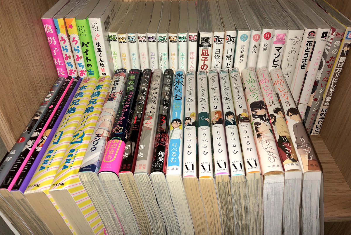 ちた 私のおすすめ漫画はー るろ剣 進撃 黒執事 銀魂 にわか ヒロアカ にわか 東京喰種 にわか 暁のヨナ 赤髪の白雪姫 その他pixivのマンガやらbl漫画は写真の通りです 基本少年漫画は有名どころでpixivのとかblとかは作者で買ってるよん
