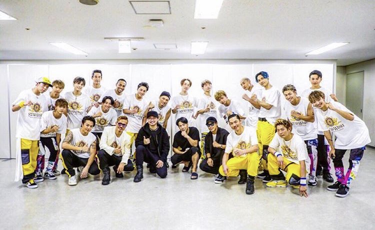 exile_news__'s tweet photo. EXILE 🔥 FANTASTICS https://t.co/c7cAGPcyWK