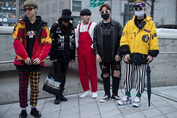 Y00NN0ME's tweet photo. SEOUL FW https://t.co/0WeZhzH6lJ