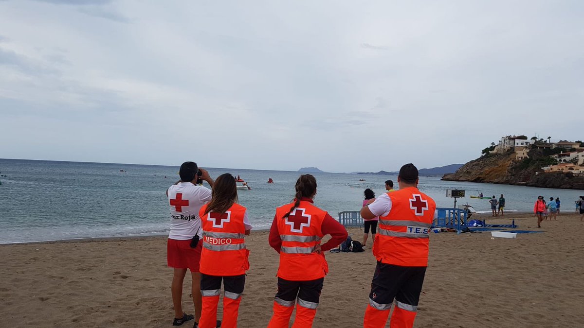 CruzRojaRMurcia's tweet photo. Voluntarios de @CRE_Emergencias se encuentran dando cobertura sanitaria a Desafío #SEAMAN Bolnuevo 2018 #PreventivosCruzRoja https://t.co/vhDkoTdL1n