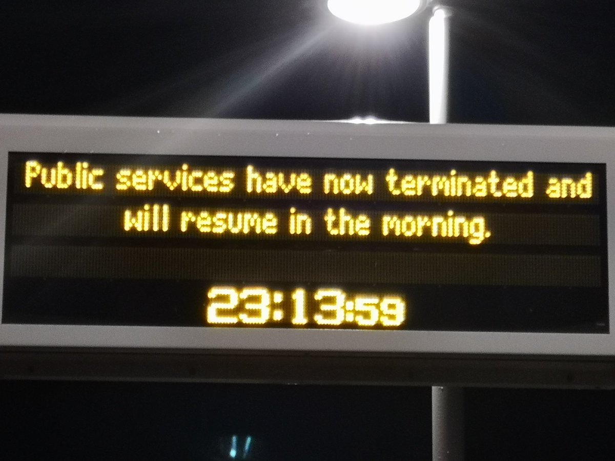 jillypends's tweet photo. @EdinburghTrams Don't think they were running well last night! https://t.co/WqKlxLwKhK