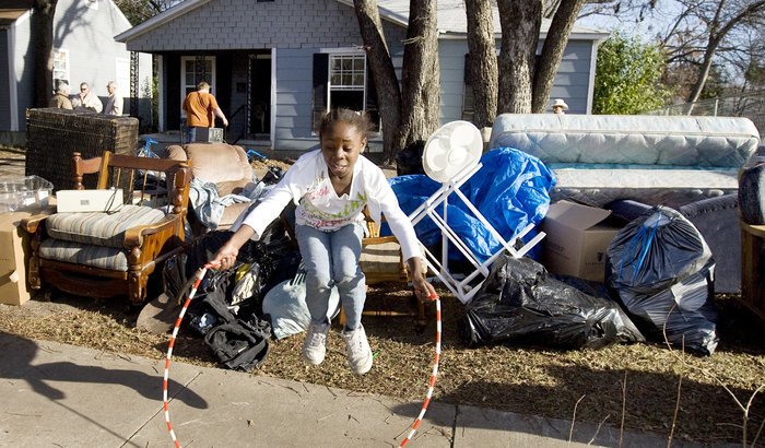 "Die mit Abstand gerechteste Steuer in jedem Wirtschaftsmodell ist die #Erbschaftssteuer, weil vererbtes Vermögen einfach aus der Geburtslotterie kommt." Wirtschaftswissenschaftler Moritz Schularick im jW-Wochenendgespräch
jungewelt.de/artikel/339937…