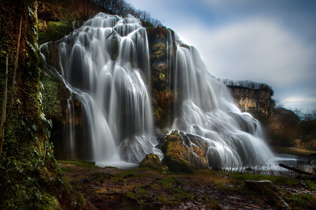 yoeditor's tweet photo. Silky waterfall by Robert Didierjean https://t.co/9eDsBbO5dL Via @500px https://t.co/Kmw5HVp0zl