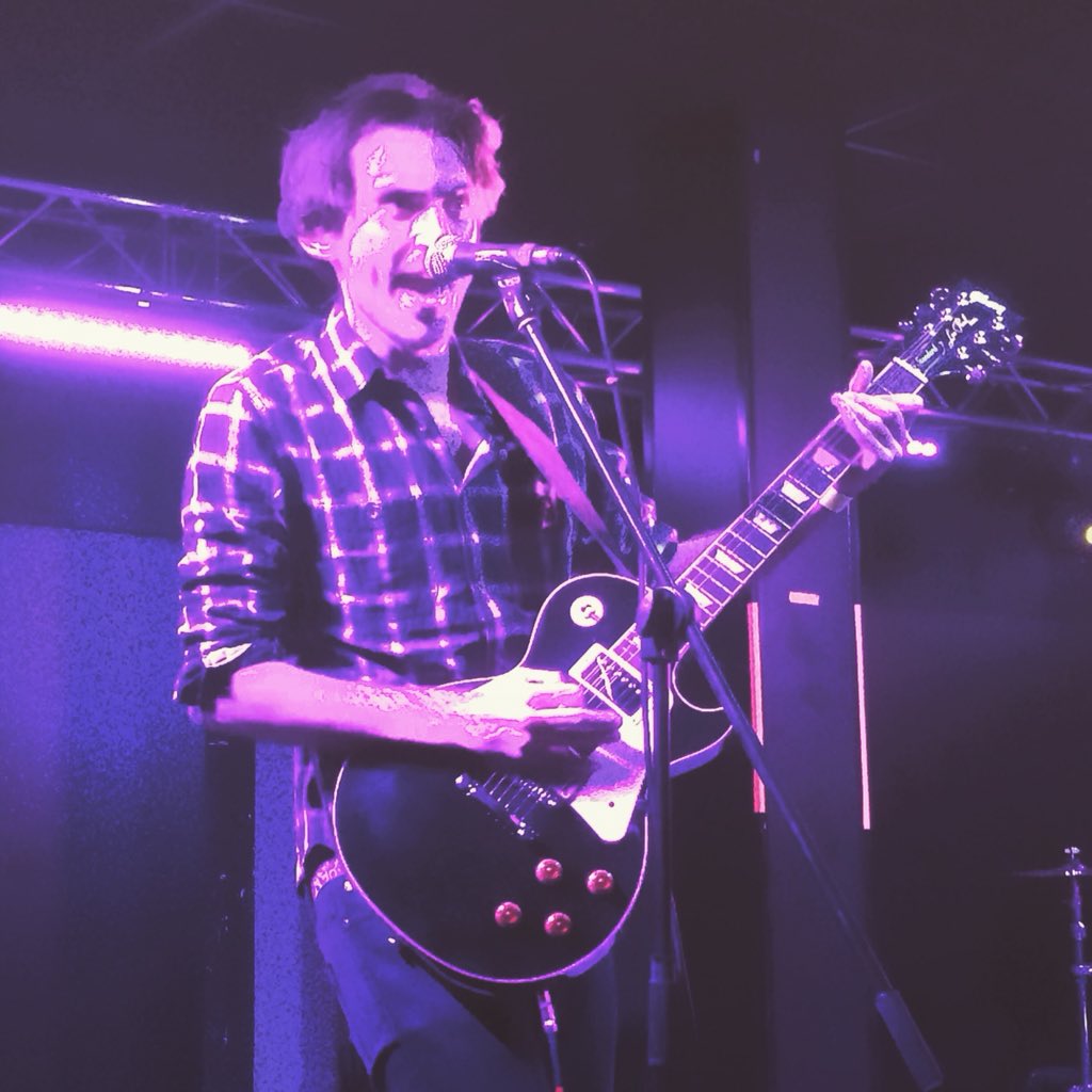 ragequitband's tweet photo. Last Saturday LIVE show at Legend Live Club (Milan), here’s a pic of our frontman Paul with his @gibsonguitar LP https://t.co/tQ6upLeT5C