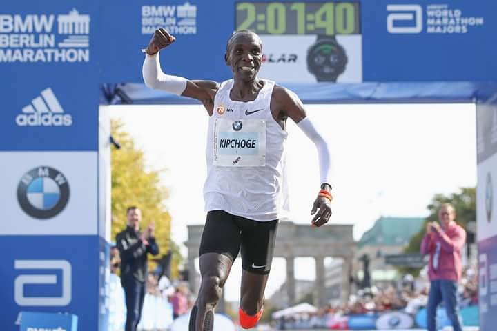 BambaTVKenya's tweet photo. G.O.A.T @EliudKipchoge smashes the Men's Marathon World Record at a record 2:01:40 to win the #BerlinMarathon. We salute you and congratulations!! #HomeofTrueFans #WorldRecord #TeamKenya https://t.co/CHzhAHp41E