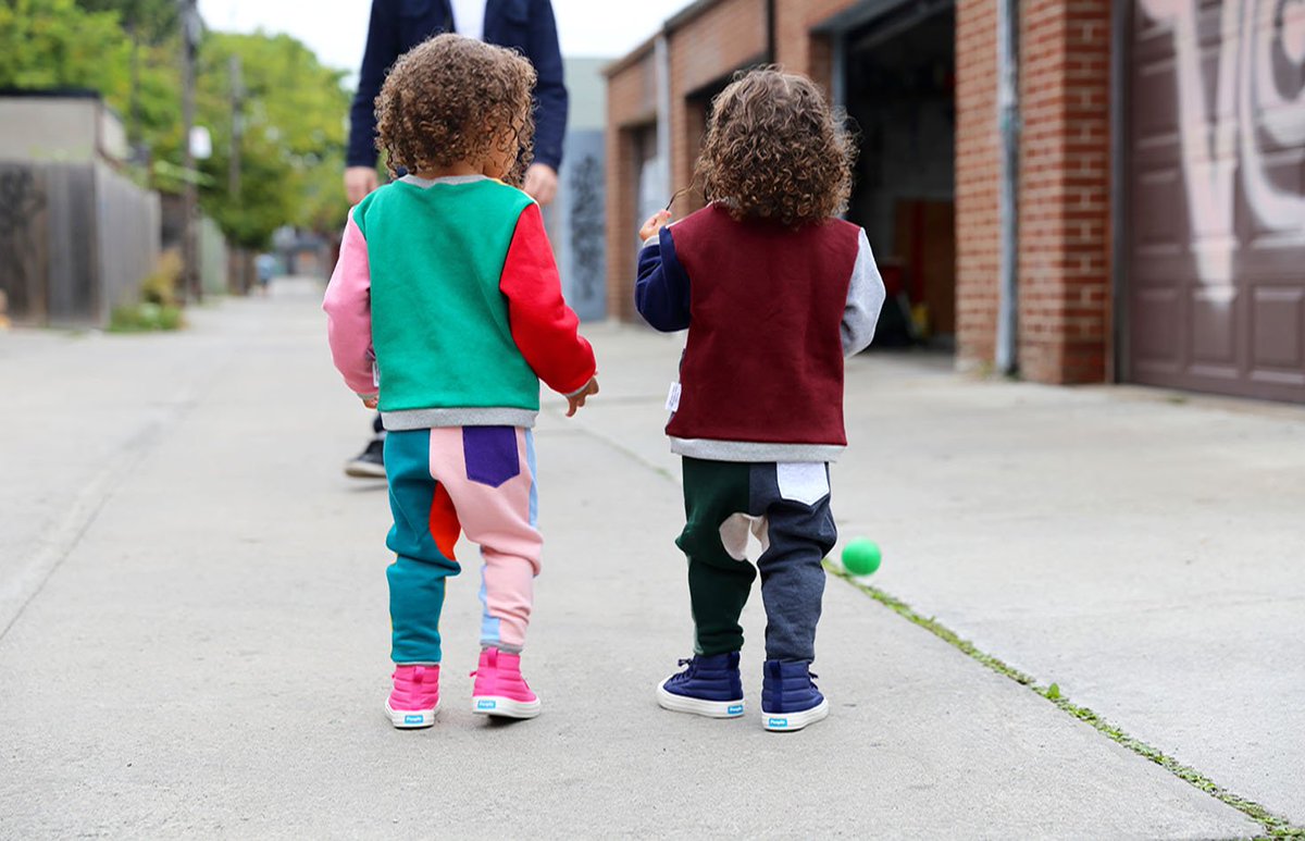 VillageLivinMag's tweet photo. #ICYMI! @PeaceFlagHouse takes a look at fashionably comfortable back to school kids' styles from @littlenudniks, #CharlieandGus, and @luvmthr. https://t.co/Lk748uHvcc #stylingsaturday #sarahjeanharrison #kidsclothing https://t.co/u5m8HE7yOL