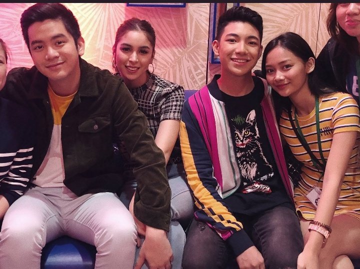 l3mtraqt's tweet photo. JoshLia with @Espanto2001💚.
@iamjoshuagarcia @BarrettoJulia.
#HelloStudioXP #StudioXPNowOpen
JOSHLIA SeptemBigLove https://t.co/yO27Y4nW3e