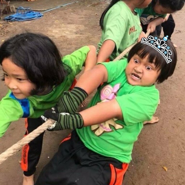 MagdaloSOLID's tweet photo. BIBIGYAN KA NAMIN NG UMBRELLA SOON😉 https://t.co/o3gduGV75E