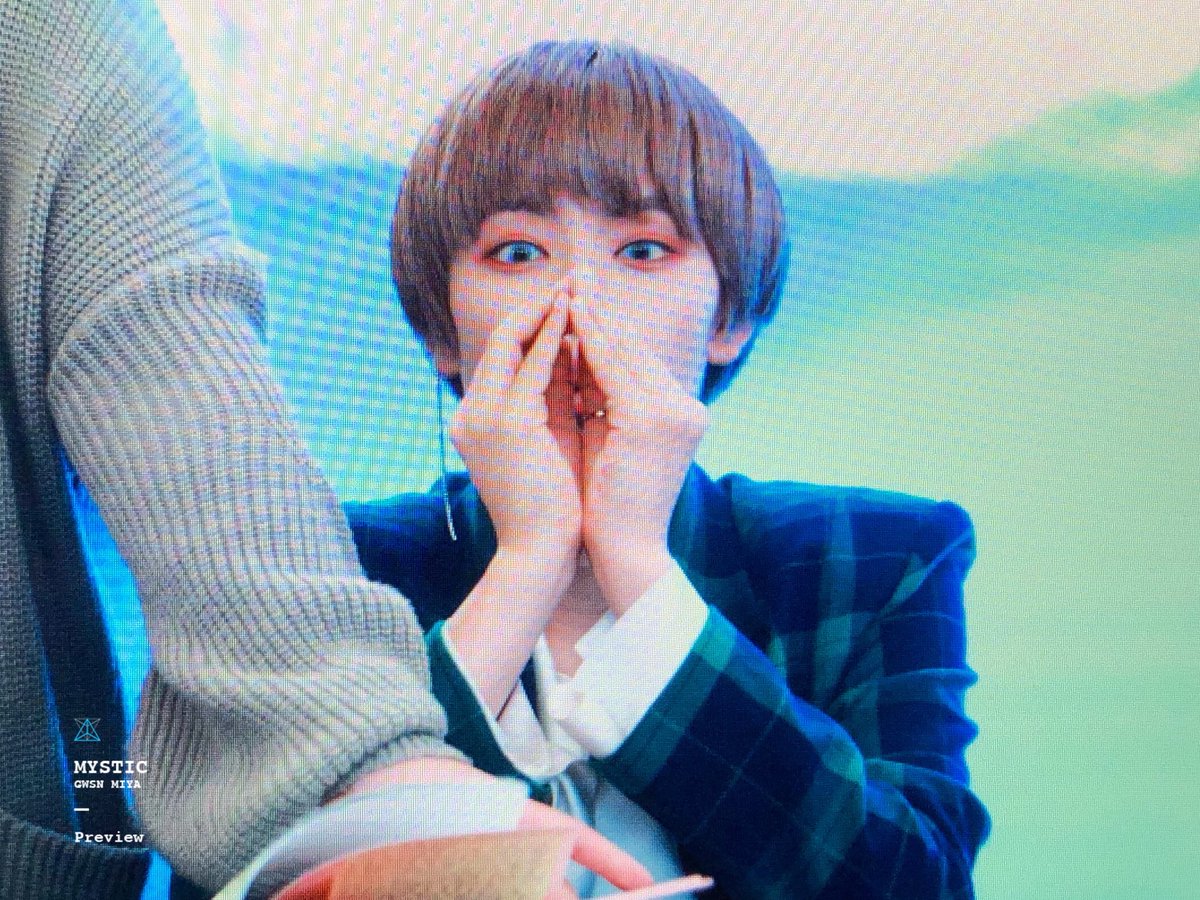 mystic_kr's tweet photo. 180916  팬싸인회

👀❣️
#공원소녀 #GWSN #미야 #MIYA #宮内はるか #퍼즐문 #PuzzleMoon https://t.co/vs1EIzajOl