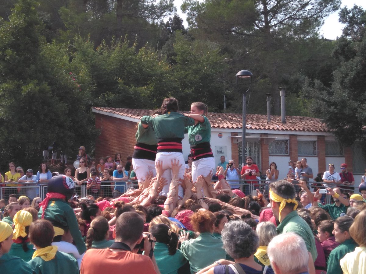 AFS_peke's tweet photo. Felicitats @CastellDones molt emocionant! Gràcies! Un gran dia avui #ÉsElPerquè #SantCugat https://t.co/f7lGNT4F6D