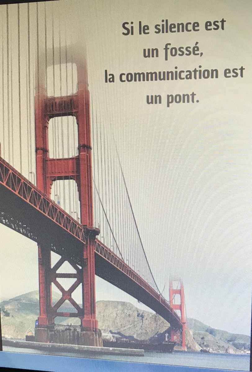 LbaLettres's tweet image. 👉Les 1ères versions d’affiches réalisées par les #COM1 du @BTSCOM_LBA : 🎯Focus sur les représentations de la Communication et stratégies de mise en valeur du message ! Après une séance d’analyse critique effectuée en équipe, chaque étudiant.e proposera 🔜 une V2