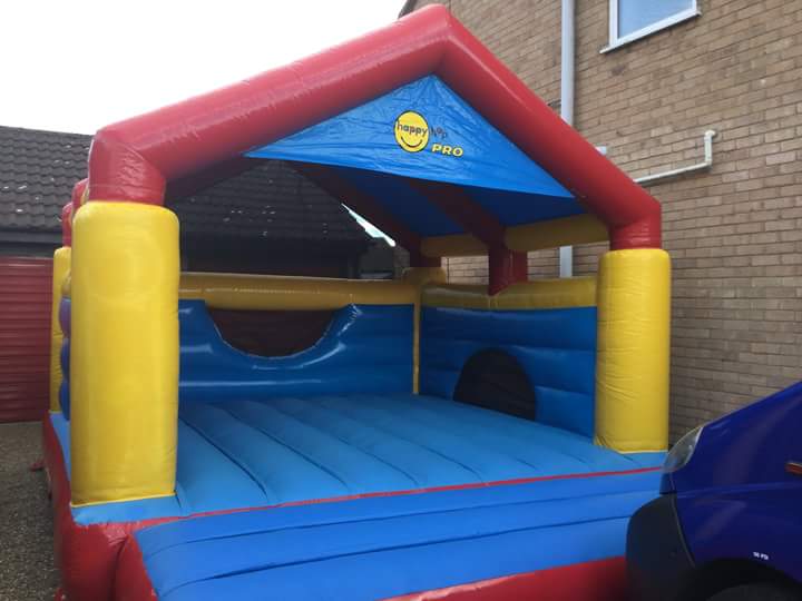 DelviewPark's tweet photo. Bring your kids for a #funfilled #Adventure on  #merrygorounds
#BouncingCastles
#Otherkidsgames
#BestFood
#AmpleSecureParking
And variety of other kids games on weekends.
#Wevalueyou and your family.
#WelcomeAll https://t.co/vN5P35cYUT