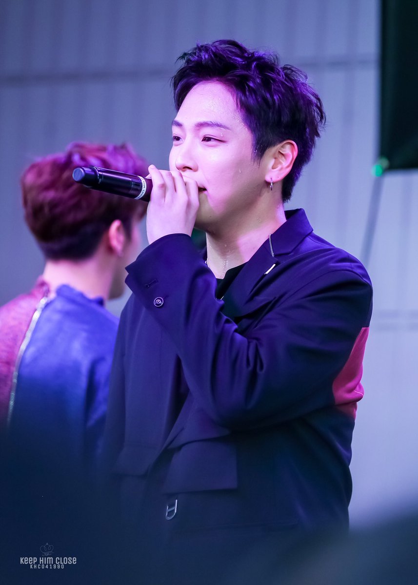 Put3_22's tweet photo. I really wish that i have more power to protect @BAP_Himchan from any harm...i just don't want you to get hurt because you are so preciousπ
#StrongChan #withYou https://t.co/Cr2LHv6hqV