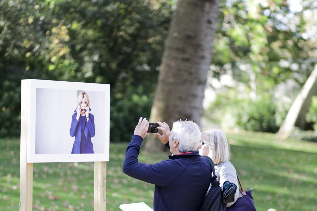MarieGLM's tweet image. Dernier jour des expo "Regards sur l'Elysée" et "L'Élysée depuis Mai 2017" présentées à l'Élysée à l'occasion des JEP 2018.

Ravie d'avoir conçu ces deux expo dans ce lieu magnifique. C'était un plaisir de travailler avec l'équipe. Et bravo aux photographes ! #JEP2018 #elysee