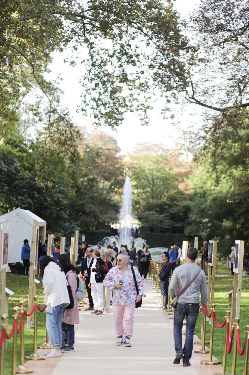 MarieGLM's tweet image. Dernier jour des expo "Regards sur l'Elysée" et "L'Élysée depuis Mai 2017" présentées à l'Élysée à l'occasion des JEP 2018.

Ravie d'avoir conçu ces deux expo dans ce lieu magnifique. C'était un plaisir de travailler avec l'équipe. Et bravo aux photographes ! #JEP2018 #elysee