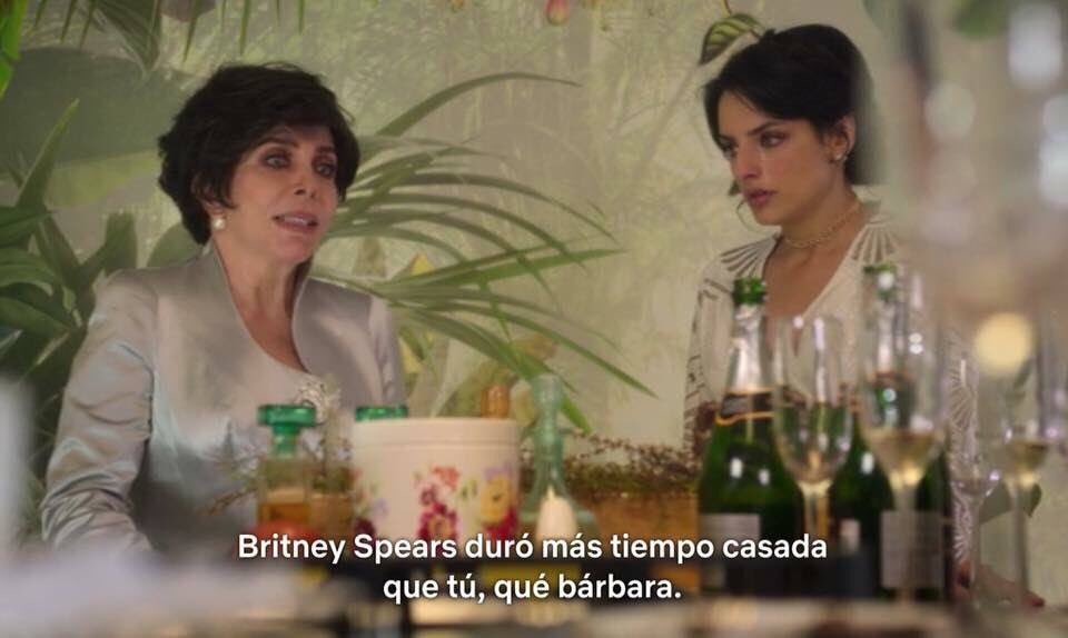 Asobic1's tweet photo. Admítelo el Asobic #Style les gusta a todos, hasta a Britney. https://t.co/XJQlgeqRGj