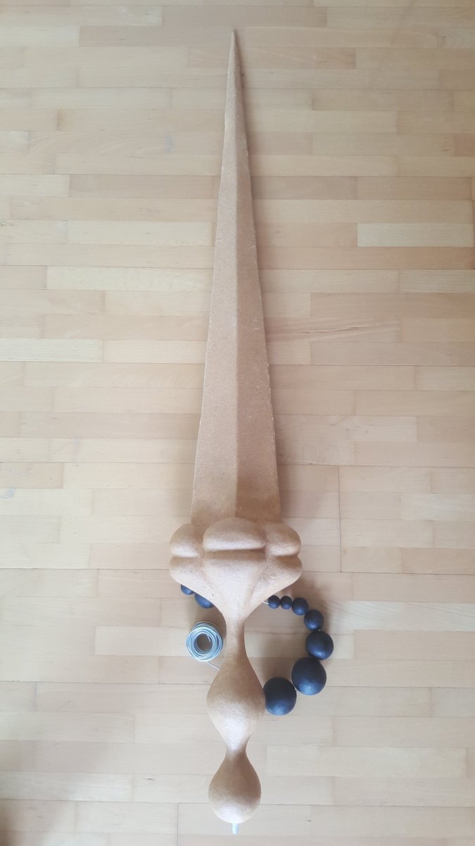 CatsCosplayKing's tweet photo. Was a long time since I made a #cosplay #sword ! I think it's turning out quite nice 😎👌 and @myCostumes always provides with the best worbla 😍 #phosphophyllite #landofthelustrous #housekinokuni #worbla https://t.co/YIXmKiGZRC