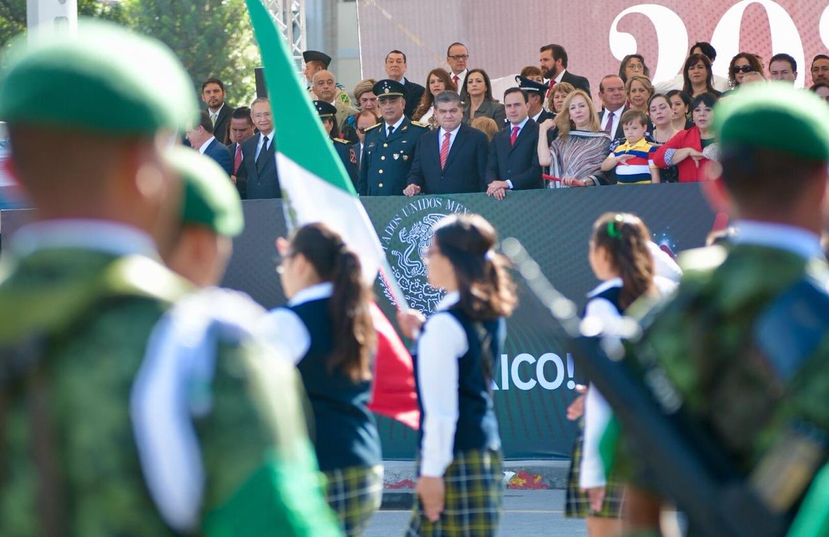 mrikelme's tweet photo. En #Saltillo más de 40 mil personas disfrutaron del Desfile Cívico Militar conmemorativo al 208 Aniversario de la Independencia de México, donde participaron miles de coahuilenses, fortaleciendo nuestro valores cívicos y patrióticos ¡Viva México! ¡Viva Coahuila! #FuerteCoahuilaEs https://t.co/a3XnJ3Svbq