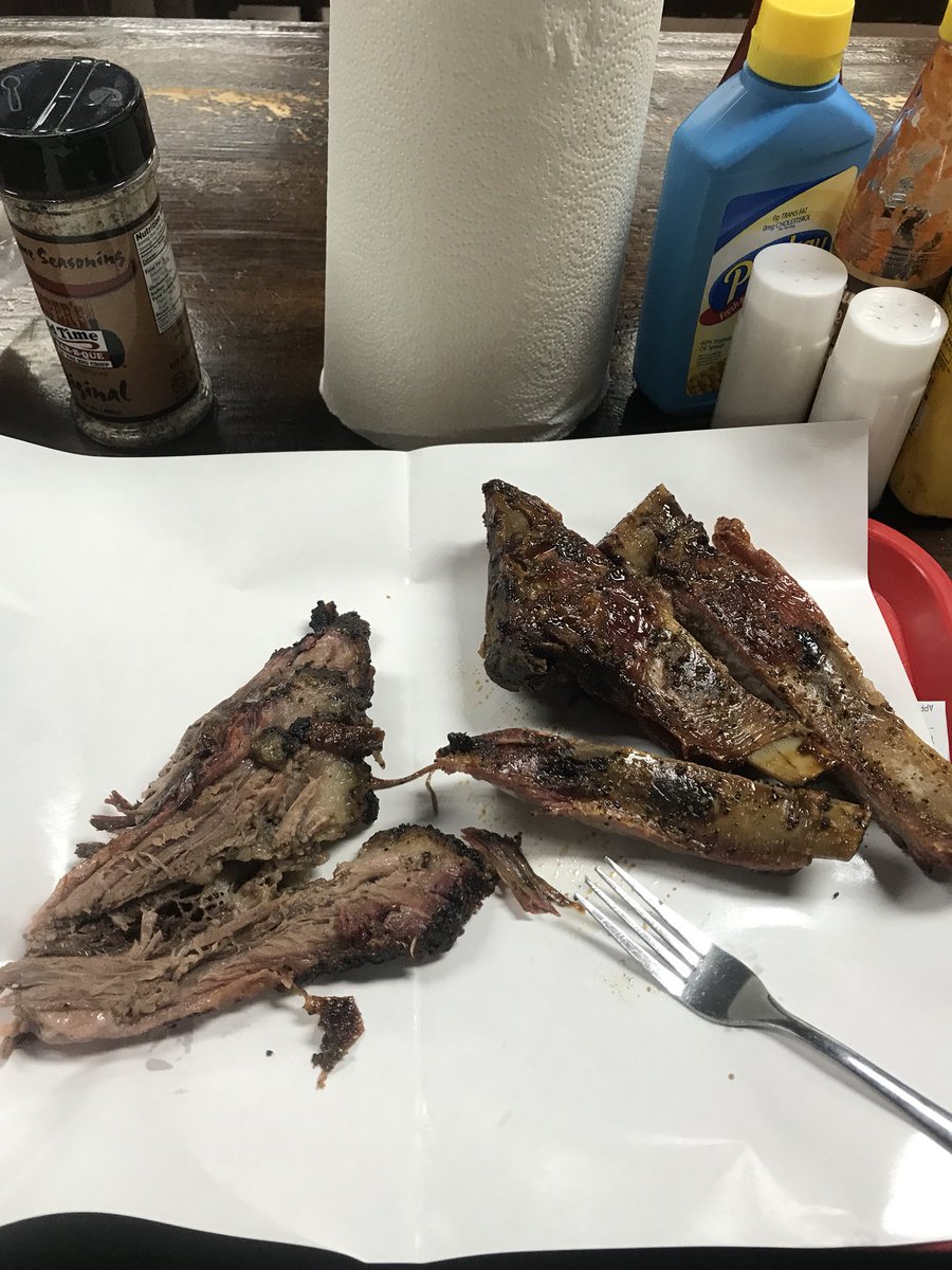 Flooded Rio Frío prevented me from making it to the next tree on my list, but the day’s not ruined. Pit stop at Cooper’s in Llano.