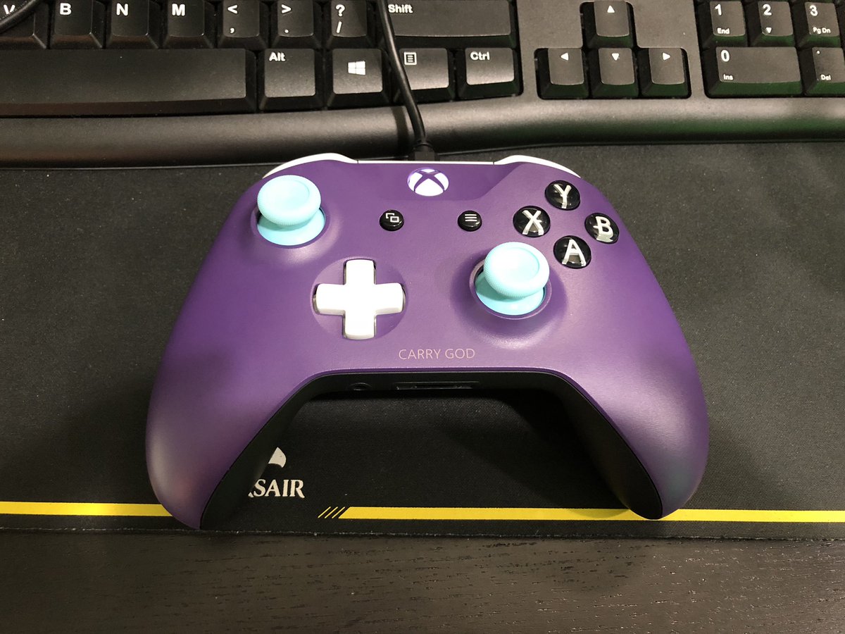 Mojox57x's tweet photo. Morning Twitter!!

I’m officiating my good friend/Mod @senorbeez wedding and he gave me a little gift!  I almost cried it was so thoughtful

A custom @xbox #DesignLabs Controller in @twitch Purple

#BleedPurple
#CarryGod
#GamingDifferently https://t.co/1LmO5M3xyB