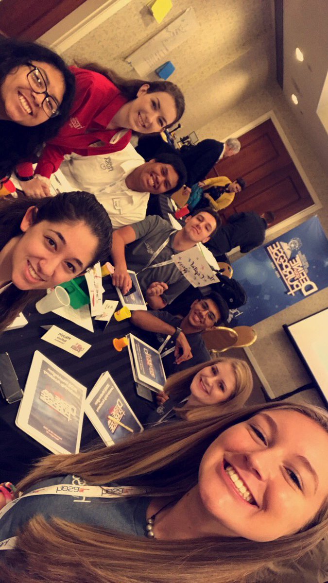 HosaCt's tweet photo. Making some amazing friends here at WLA!! We have Delaware, New Jersey, Minnesota, West Virginia, Oklahoma, Idaho and Nevada #HOSAWLA2018 https://t.co/sMIENELhRL