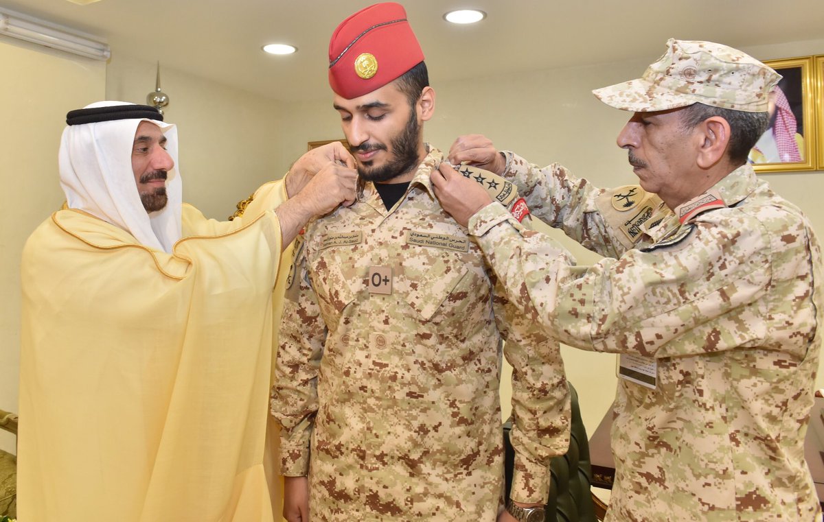 جريدة الرياض أمير نجران يقلد النقيب سلمان بن عبدالله رتبته الجديدة