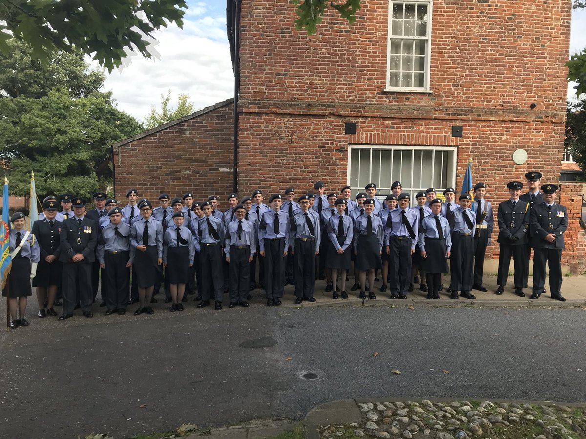 OC 864 Watton Sqn tweet media