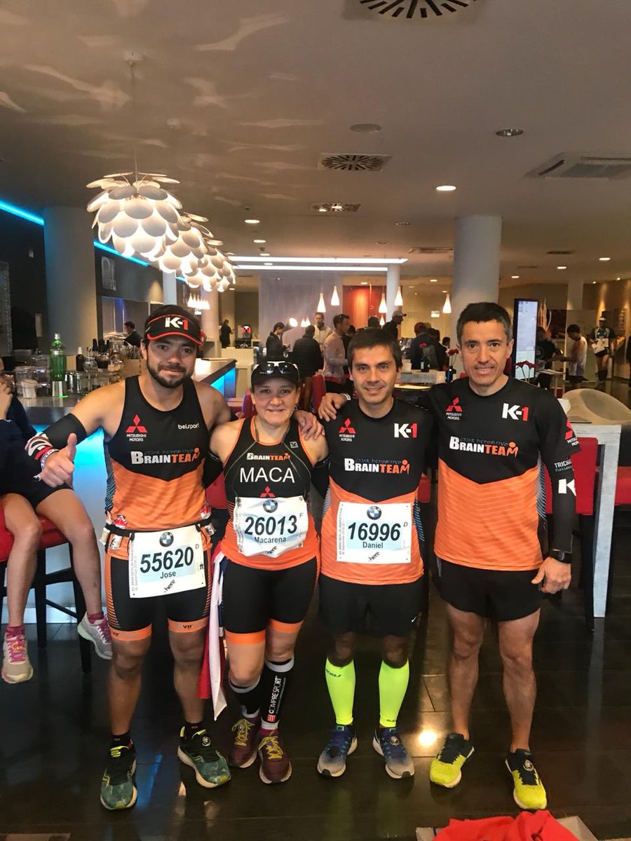 ClubBrainteam's tweet photo. Felicitaciones a nuestros BT  presentes en la @berlinmarathon Jose Galindo 3:10:03, Daniel Duran 3:15:19 , patoulloa21 3:47:23 y maca_larrain 4:06:00 @clubbrainteam #soyBT #soybt #BT15años
#dejamoshuella
@mitsubishicl
@gatoradechile
@k1chile
@trichile.cl https://t.co/LSzkc5Os9Q