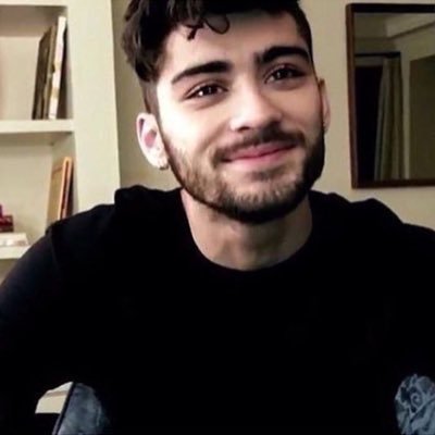 OnlyZaynMalikk's tweet photo. The way he smiles https://t.co/T3CR3BZaTc