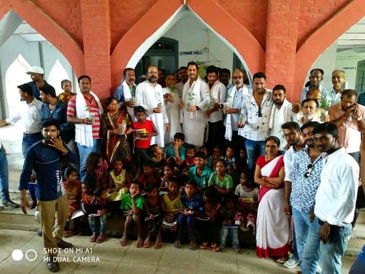 AshwaniSah3's tweet photo. आज@muzaffarpur में प्रधानमंत्री श्री@narendramodi जी द्वारा शुरू किए गए #SwachhtaHiSewa जनअभि��ान के तहत वार्डो में कई जगह सफाई कर श्रमदान किया । 02 अक्टूबर (गांधी जयंती) को होने वाले कार्यक्रम का हिस्सा बन कर आप भी स्वच्छ एवं सुंदर मुज़फ़्फ़रपुर बनाने में ��पना योगदान दे । https://t.co/aCnmadKbu4