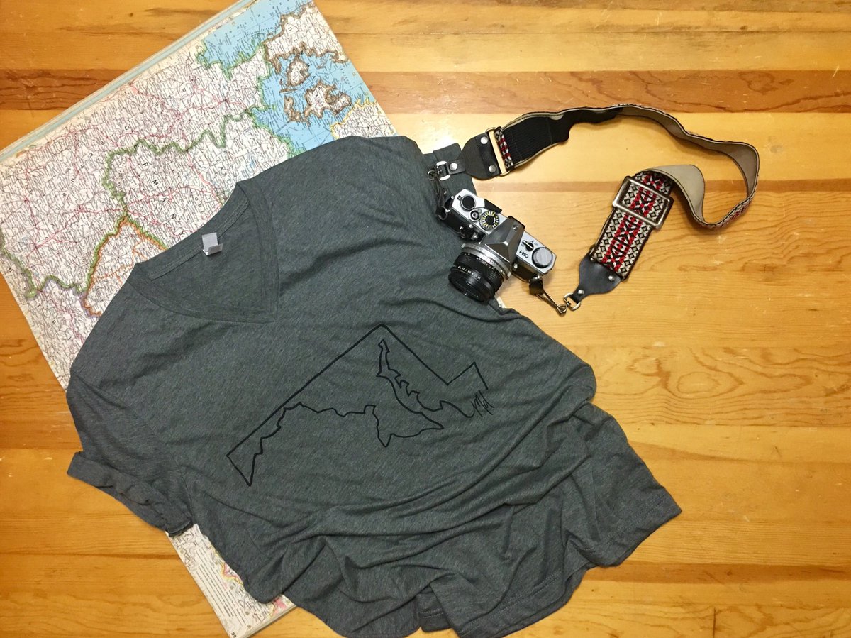 JustLikesBikes's tweet photo. Excited to share the latest addition to my #etsy shop: Dark Grey Maryland Shirt - Vneck #minimalist #marylandshirt https://t.co/VHJ1KrGhRI https://t.co/yhLvtrwIgS