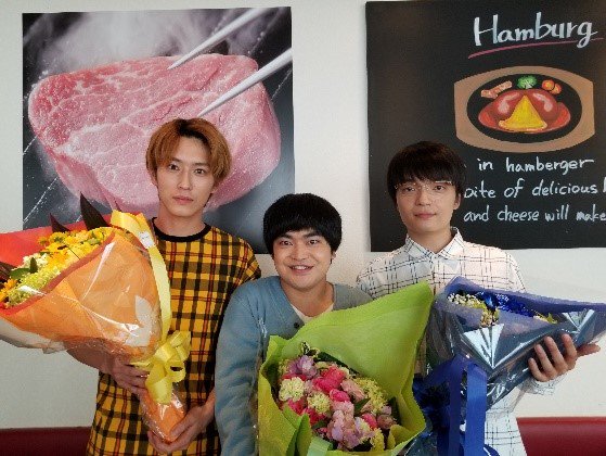 ZERO_dorama's tweet photo. #ゼロ一獲千金ゲーム 最終回のご視聴ありがとうございました🎉
楽しんで頂けましたでしょうか？
感謝を込めてクランクアップ写真をお届けします📸

#ゼロ
#祝クランクアップ
#ケンドーコバヤシ
#さくら
#末崎兄弟
#加藤諒
#チカラ
#岡山天音
#ヒロシ
#杉野遥亮 
#スナオ
#お疲れ様でした https://t.co/UYMHNMGD90