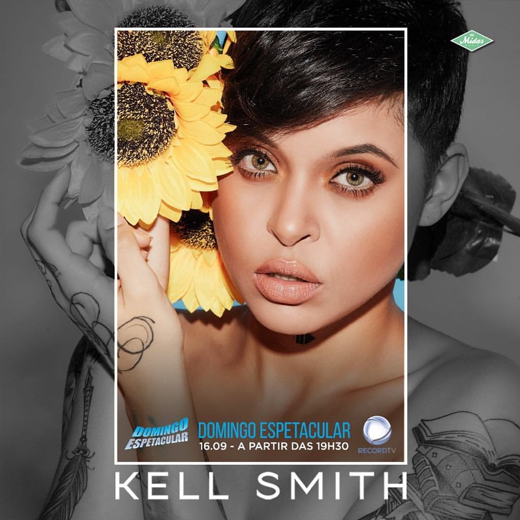 portalkellsmith's tweet photo. É hoje, marcianos! 
Sintonize na rede #Record a partir das 19:30, e confira a entrevista exclusiva da #KellSmtih para o #DomingoEspetacular. https://t.co/iD9Ro2aF6q