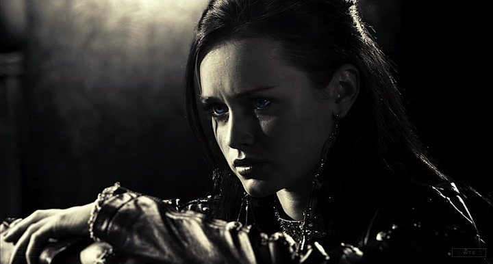 Born on this day, Alexis Bledel turns 37. Happy Birthday! What movie is it? 5 min to answer! 