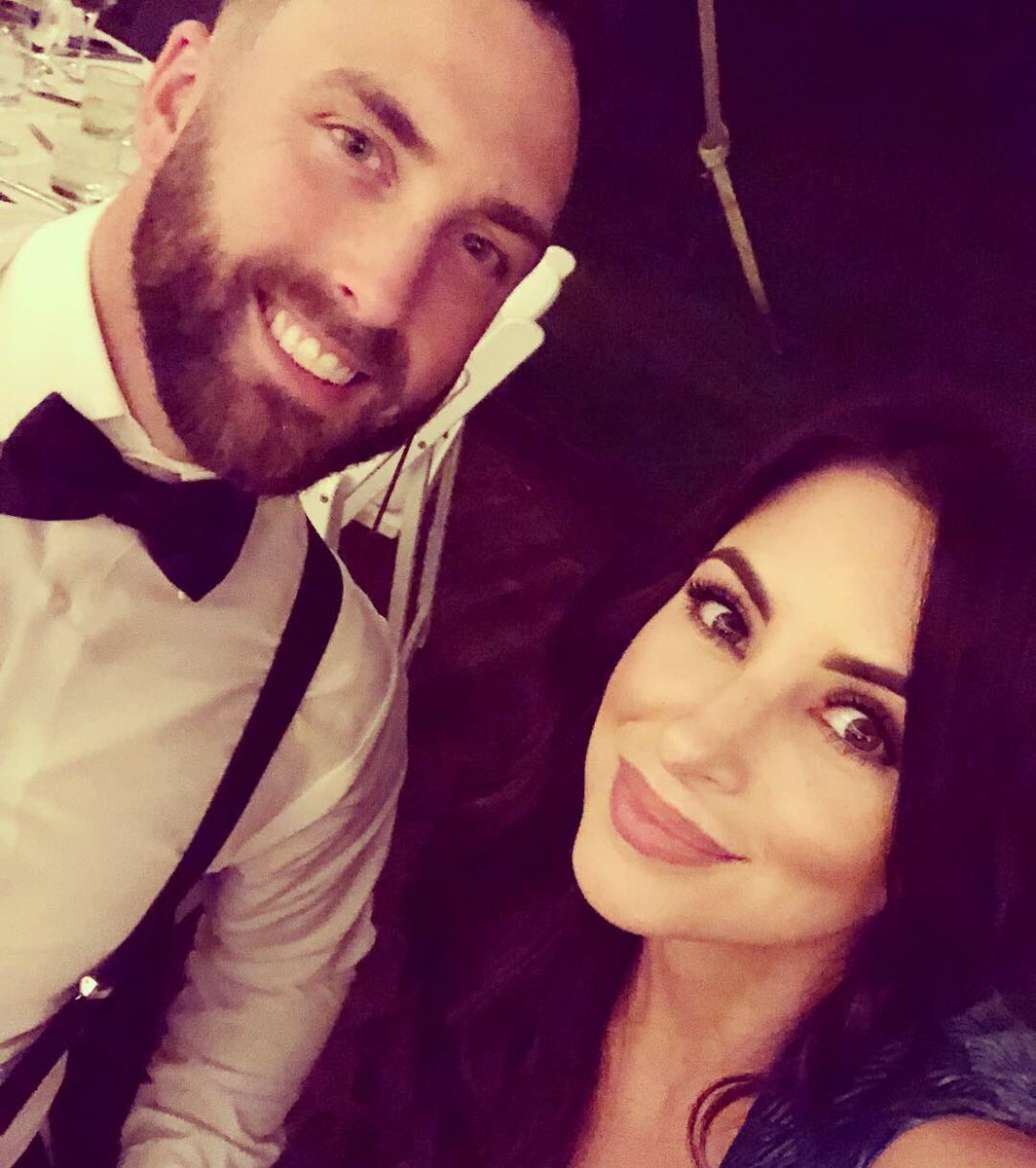 KyleRegnault's tweet photo. Celebrating Mr. &amp; Mrs. P #tweas #peteypalooza https://t.co/LHWMKK18FR