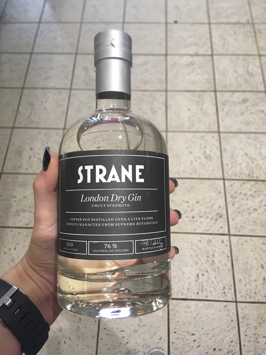 MoulshamTap's tweet photo. Anyone up for a belter of a G&T? Strane is an immense 76% ABV with notes of basil, mint, lemon, sage and lime rind. Not for the faint-hearted, it's definitely one to be diluted ;) #gin #stronggin #ginbar #gin https://t.co/FF4HvQe6Yx
