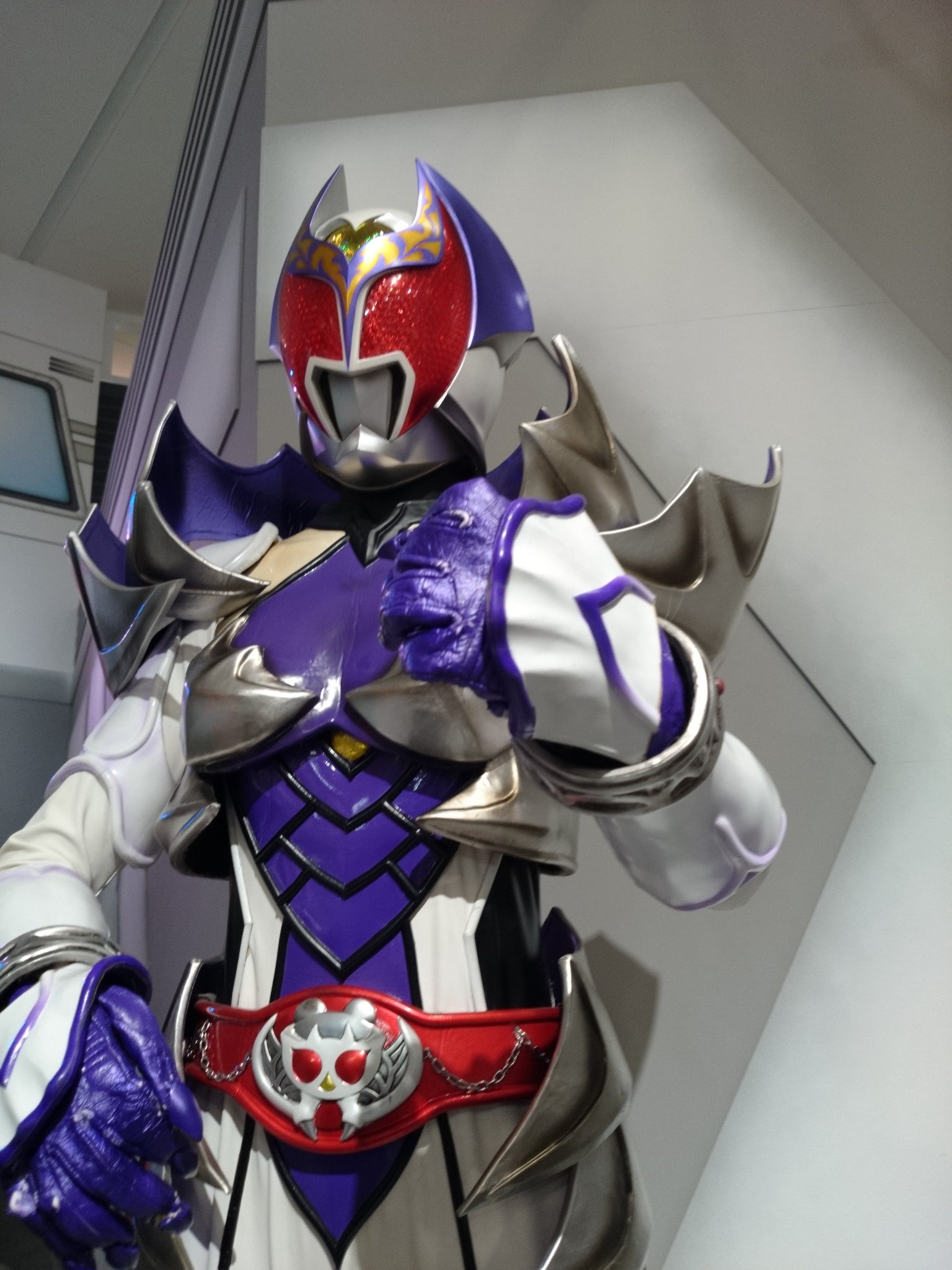 じょにーp 2 仮面ライダーキバーラ 本編に全く出てこない デザインが素晴らしい 色も白と紫のいい 変身者も可愛くて好き じょにーp 2 仮面ライダーキバーラ 本編に全く出てこない デザインが素晴らしい 色も白と紫のいい 変身者も可愛くて好き