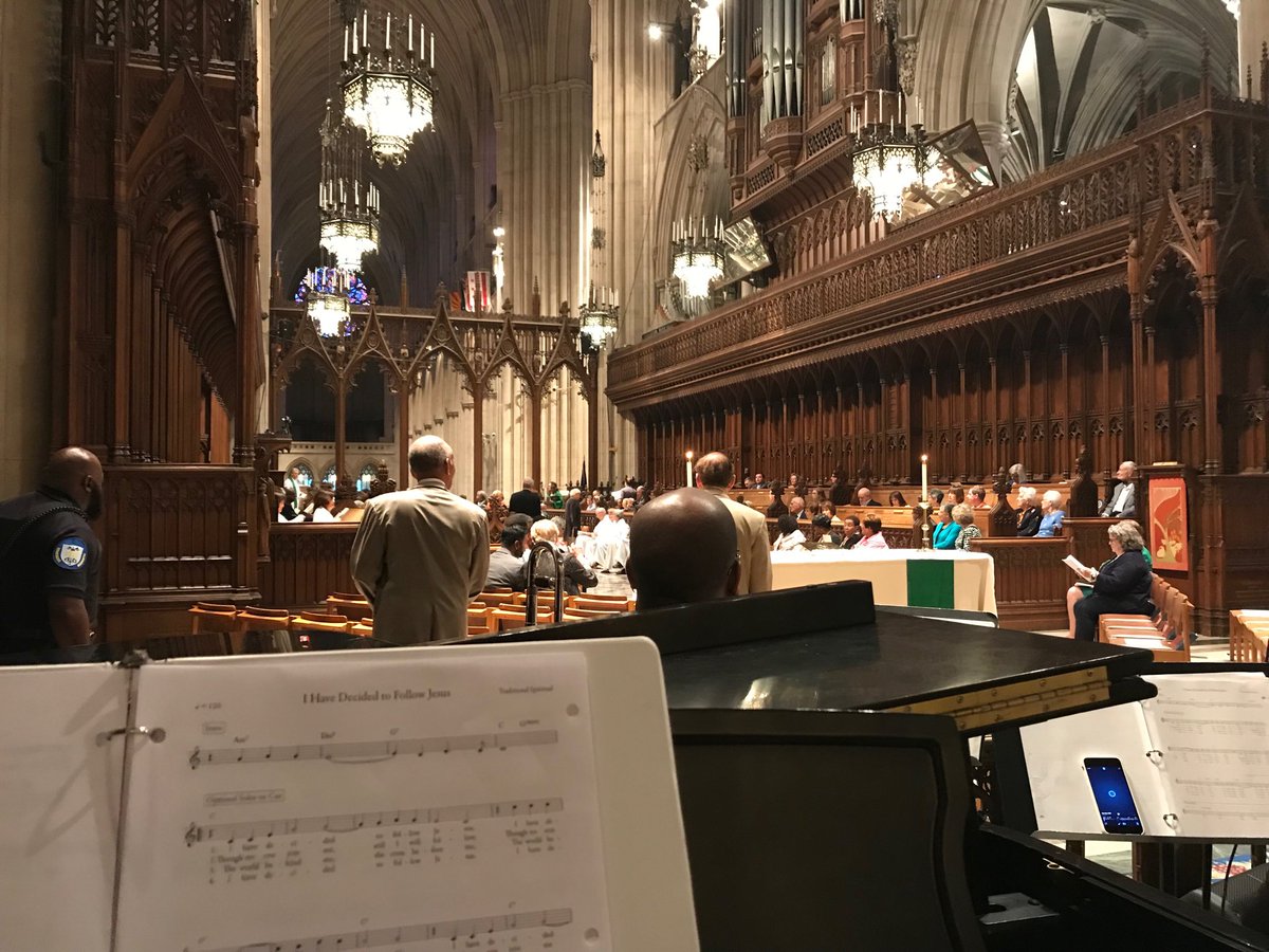 SaltmanKnowles's tweet photo. The view from the piano on Sunday morning at the Washington National Cathedral. #musicmatters #nationalcathedralband #dcjazz https://t.co/83Nf6ciGme