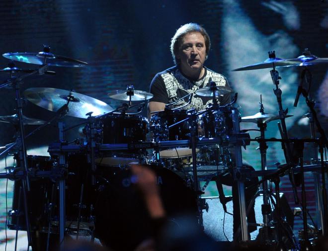 Happy Birthday Today 9/16 to legendary Small Faces/Faces/WHO drummer Kenney Jones. Rock ON! 