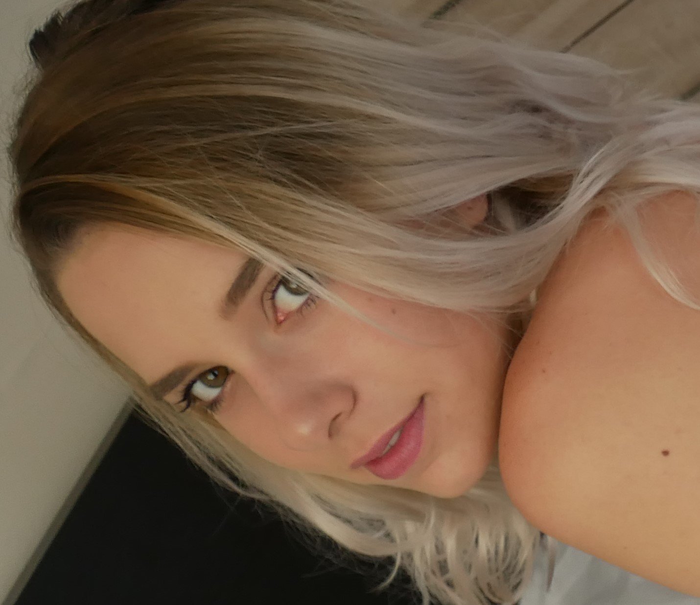 Samantha Flair (Top 0.3%, No PPV) a Twitteren.