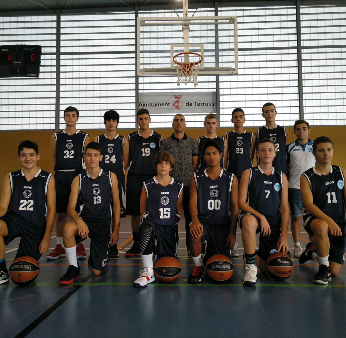 CNSBasquet's tweet photo. El cadet masculí ofereix una bona imatge en el seu amistós a la pista del @CNTerrassabkt (52-79)
#somCNSabadell https://t.co/8E3LHY6eT2